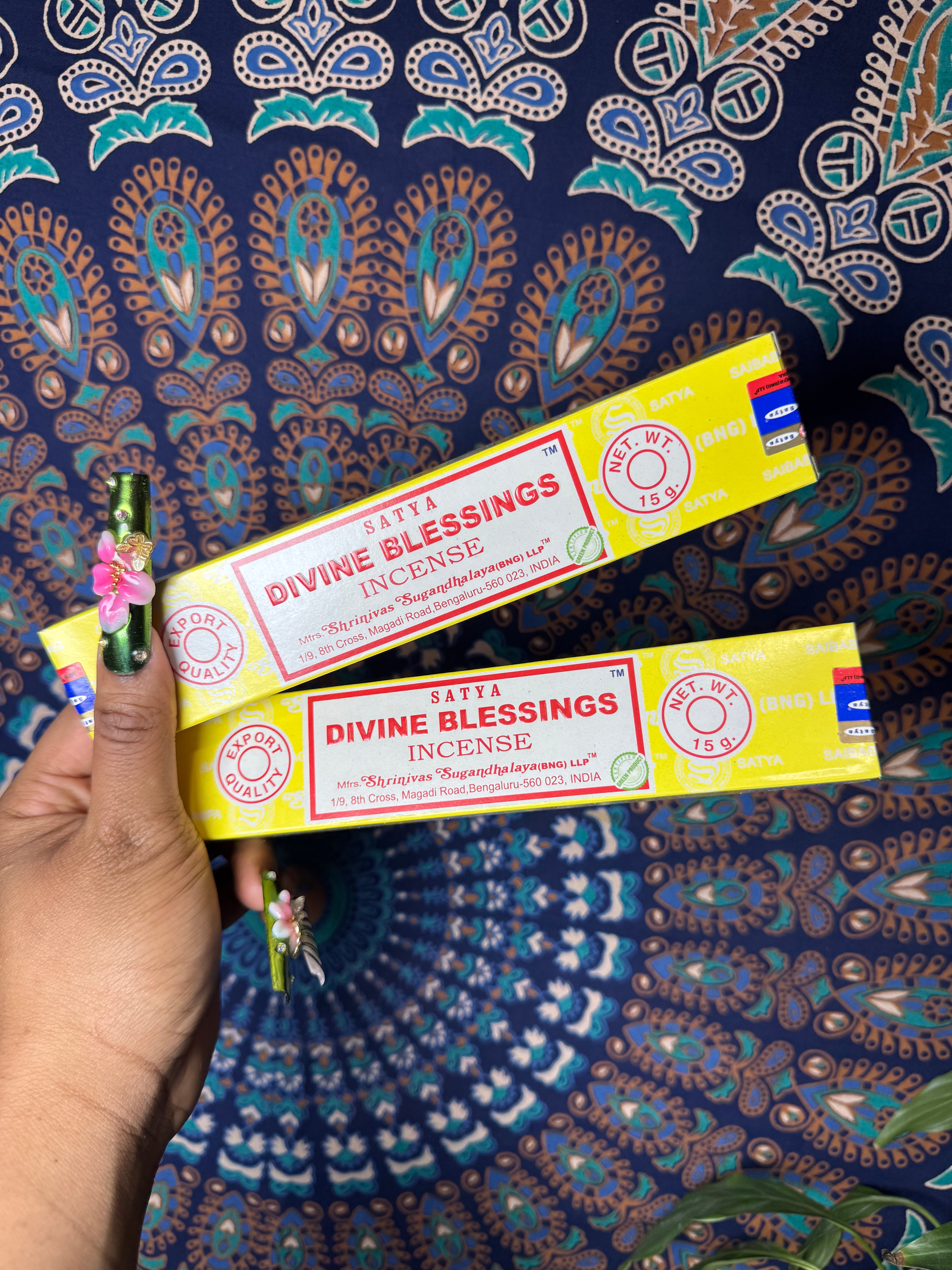 Bâtonnets d'encens Satya - Divine Blessings (15 g.)