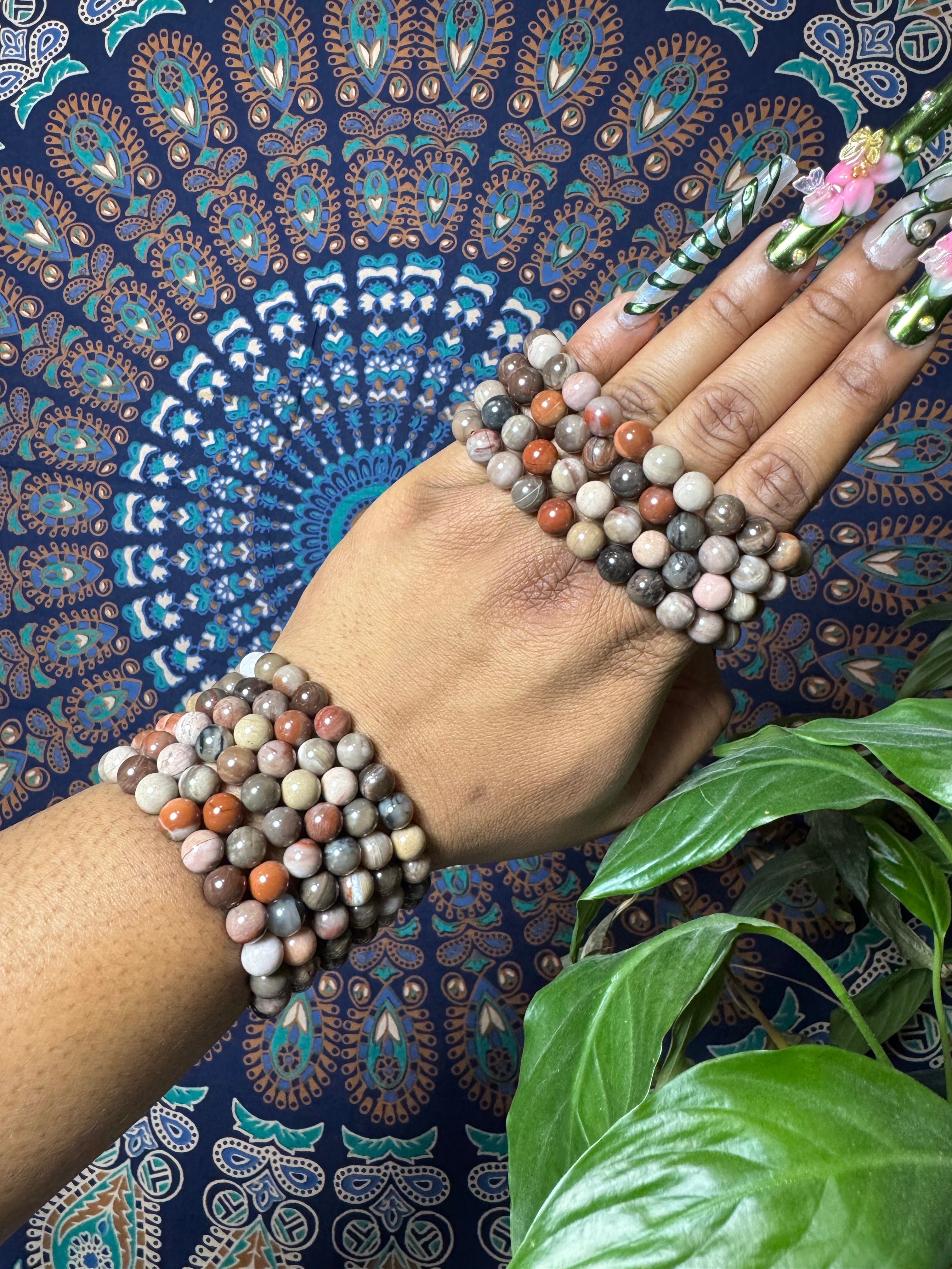 Bracelet Bois Pétrifié – Sagesse Ancestrale & Patience Profonde